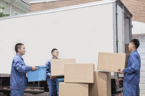 Secure storage solution for belongings during a move in Tooting