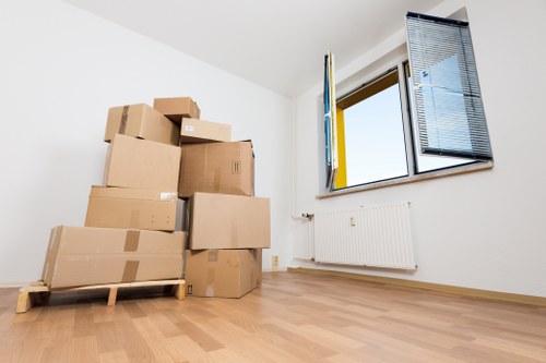 Practical self storage solutions in Tooting for everyday organization